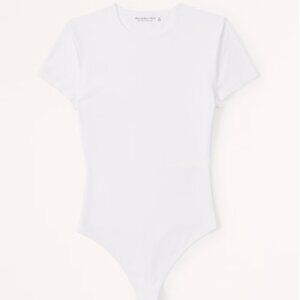 Short-Sleeve Cotton-Blend Seamless Favric Crew Bodysuit. White. Medium.